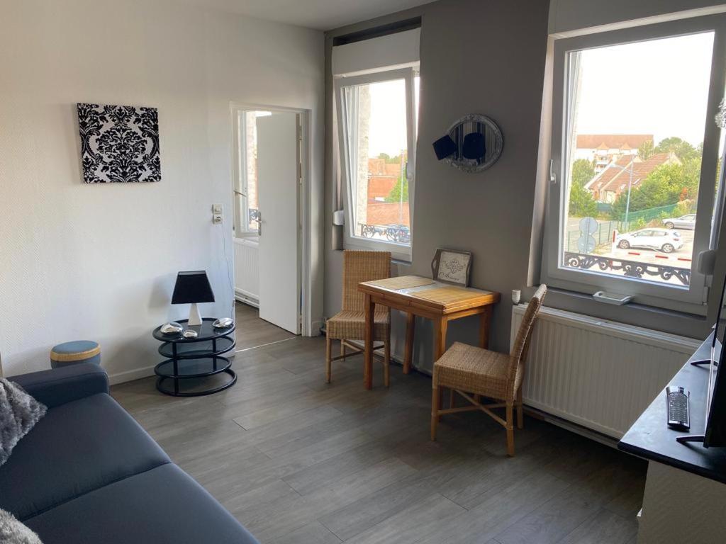 Jolie Studio Arras Luaran gambar
